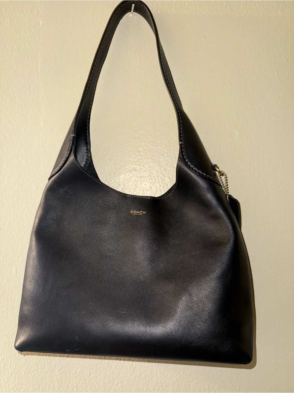 Coach Black Leather Shoulder Bag - Sleek Everyday Tote